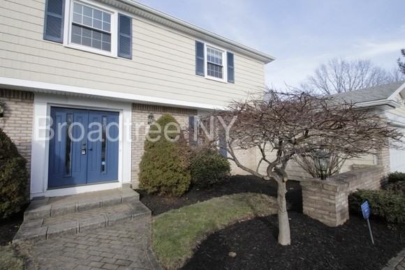 22 Ten Eyke Cir - Photo 2 of 17