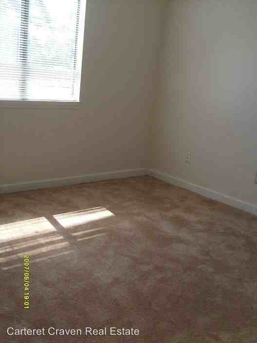 Shipman - Photo 3 of 4