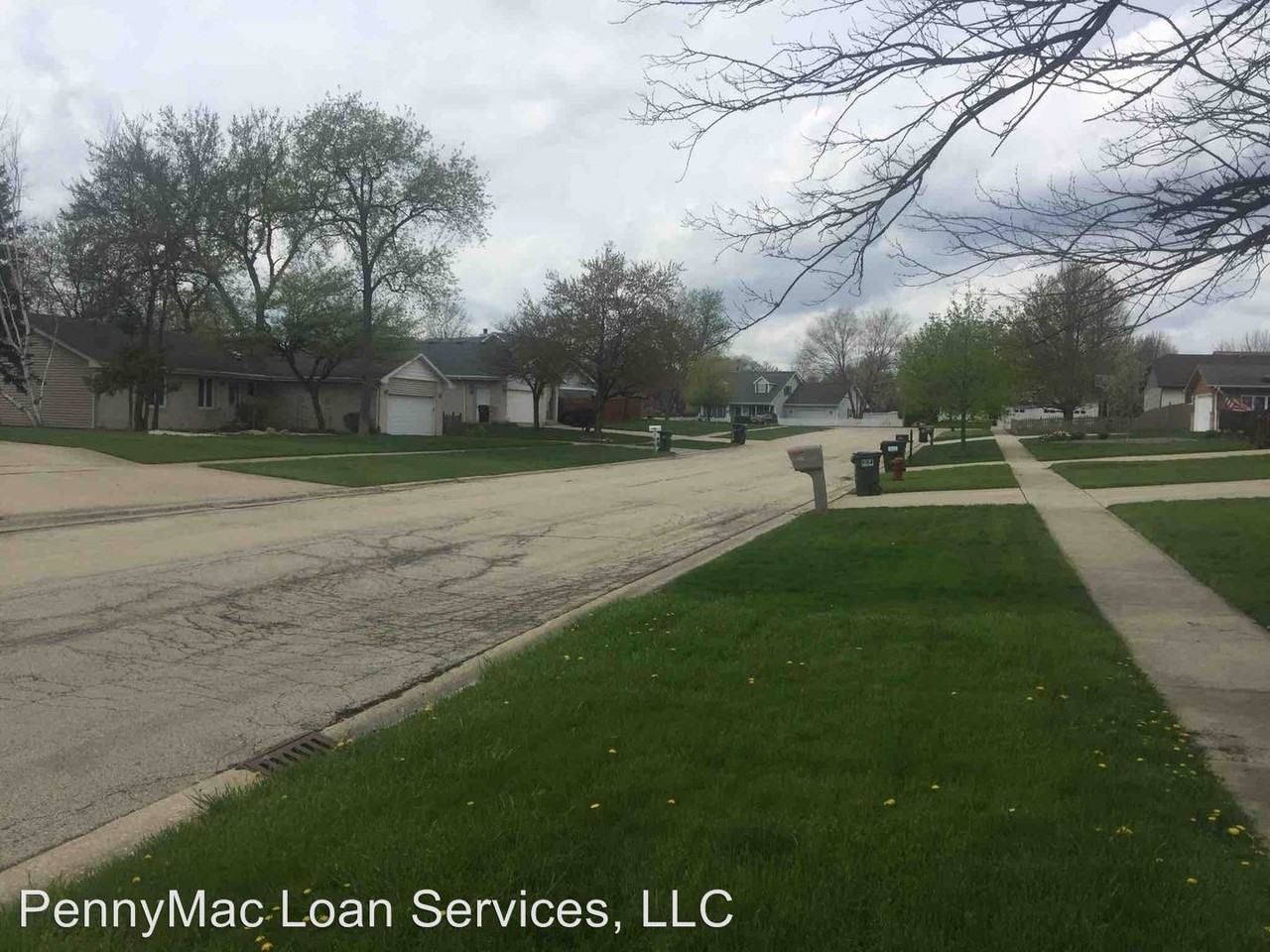 301 Keithland Ct - Photo 2 of 39