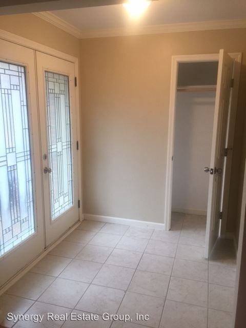 1057 Todd Preis Dr - Photo 3 of 18