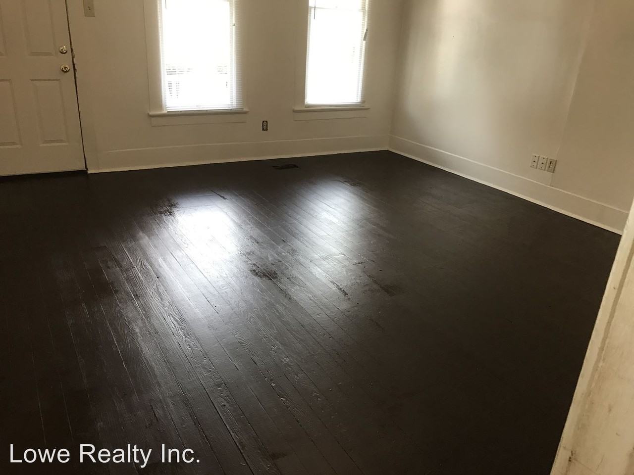 1319 E Walnut St - Photo 2 of 7