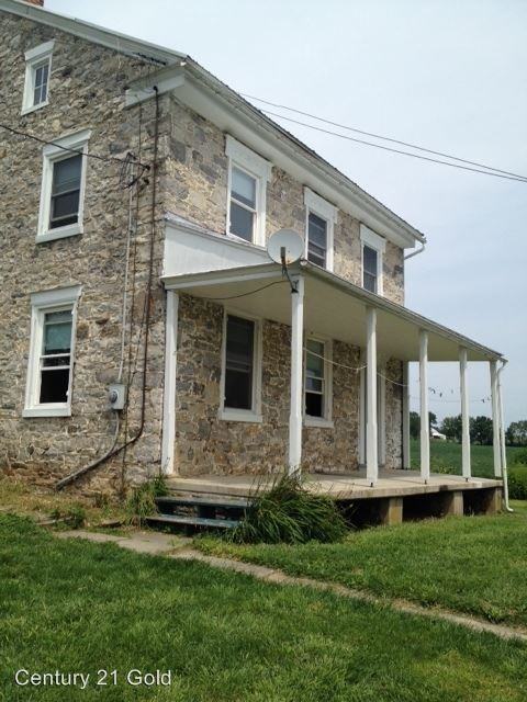 301-399 Oak Haven Rd - Photo 3 of 15
