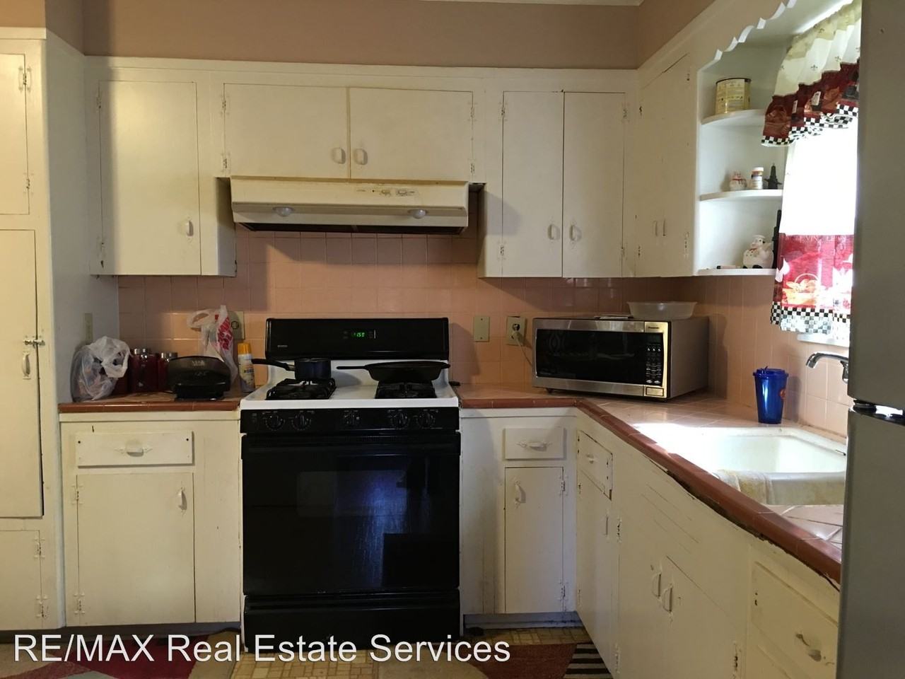 3823 Eileen Ln - Photo 2 of 4