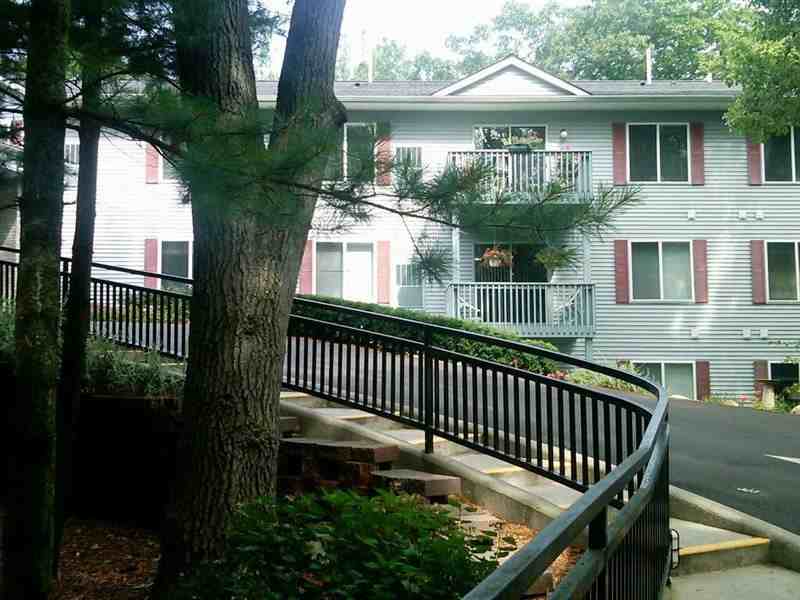 The Manor at Sherman Oaks - Photo 2 of 34