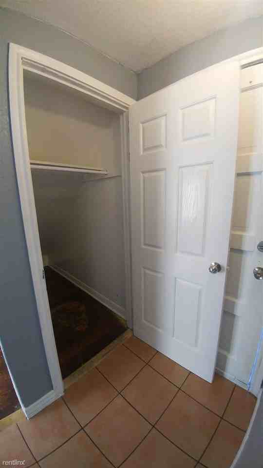 446 Natalen Ave - Photo 3 of 15