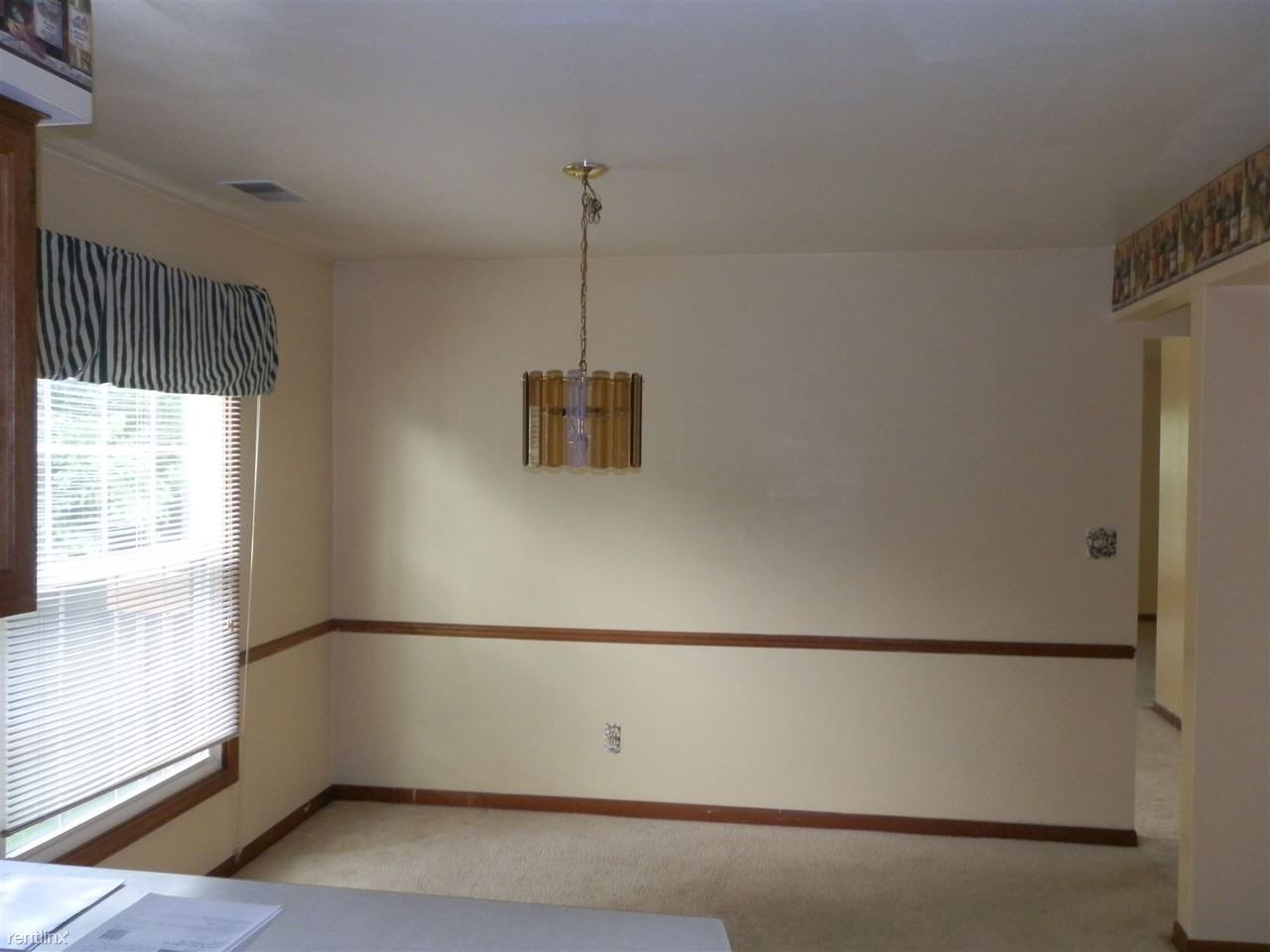 19360 W Eleven Mile Rd - Photo 3 of 7