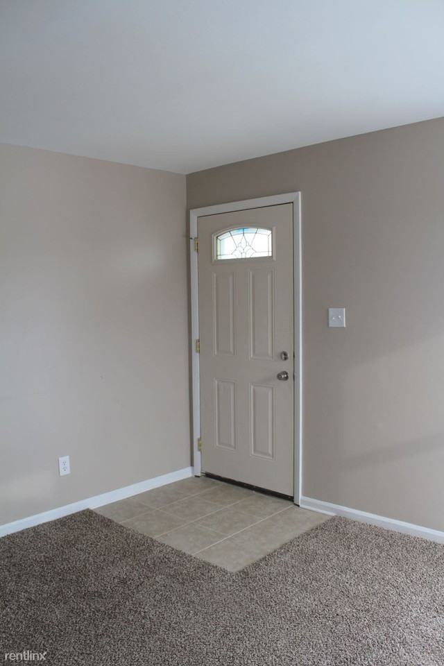 18742 Hamann St - Photo 2 of 6