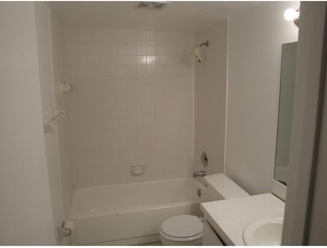 506 Gardens Dr - Photo 2 of 8