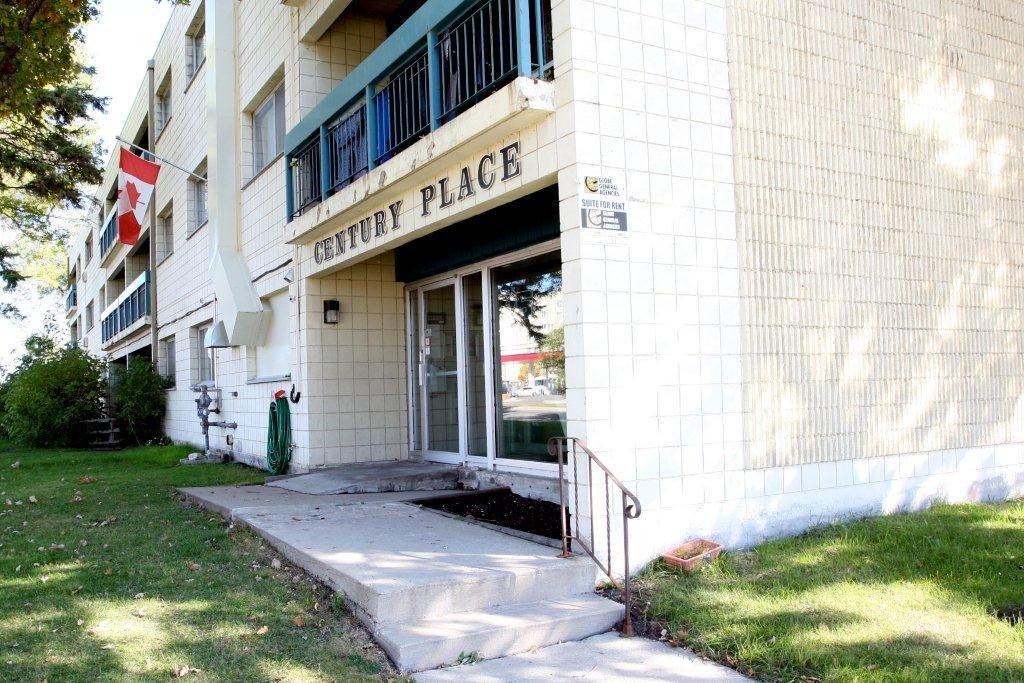 211 Laxdal Rd, Winnipeg, MB R3R 0C8 1 Bedroom Apartment for Rent for