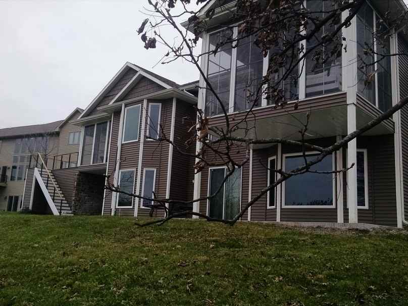 4220 Stonegate Ct - Photo 2 of 27