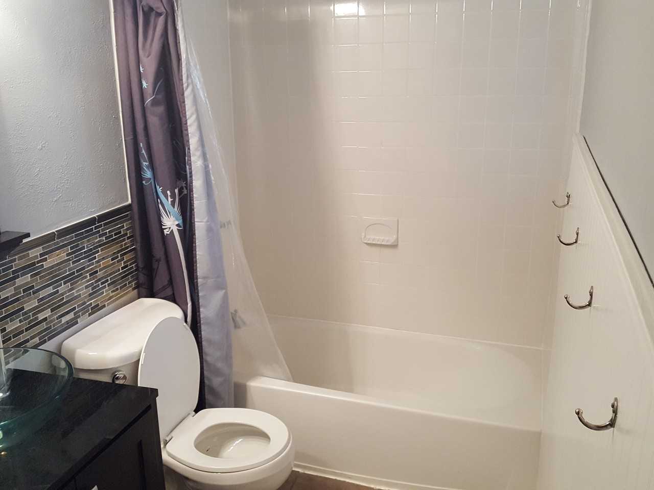 1343 Samoa Dr - Photo 3 of 16