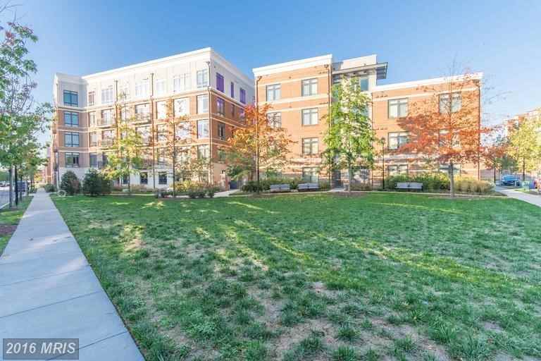 915 S Patrick St #203 - Photo 3 of 27