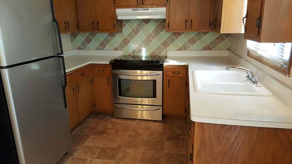 1351 Atlantic Dr - Photo 3 of 10