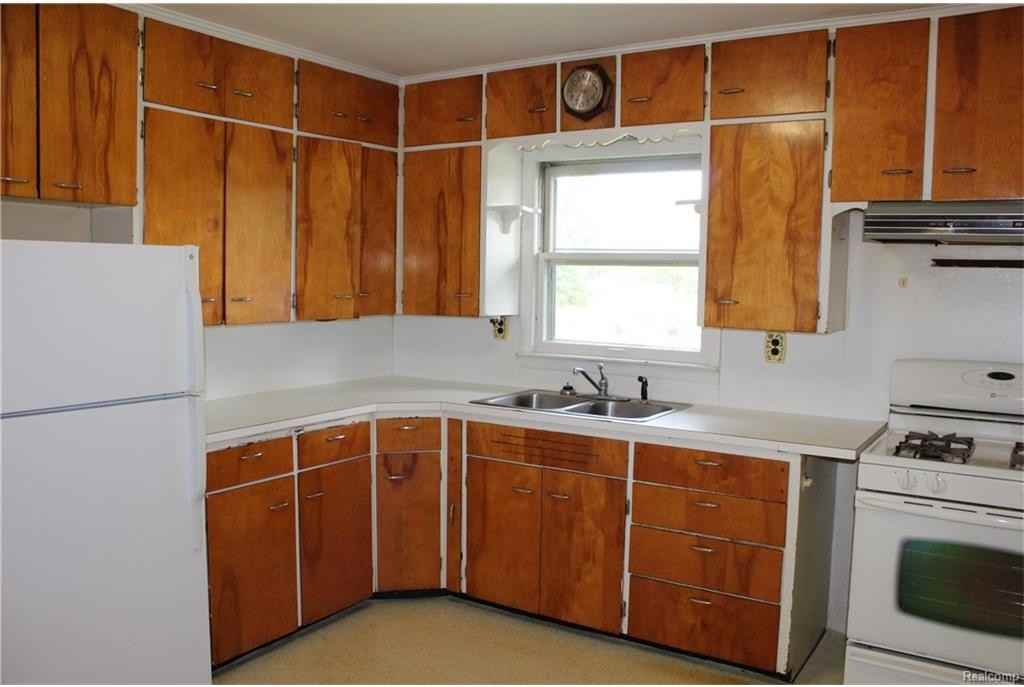 78 Plum Creek Rd - Photo 3 of 20