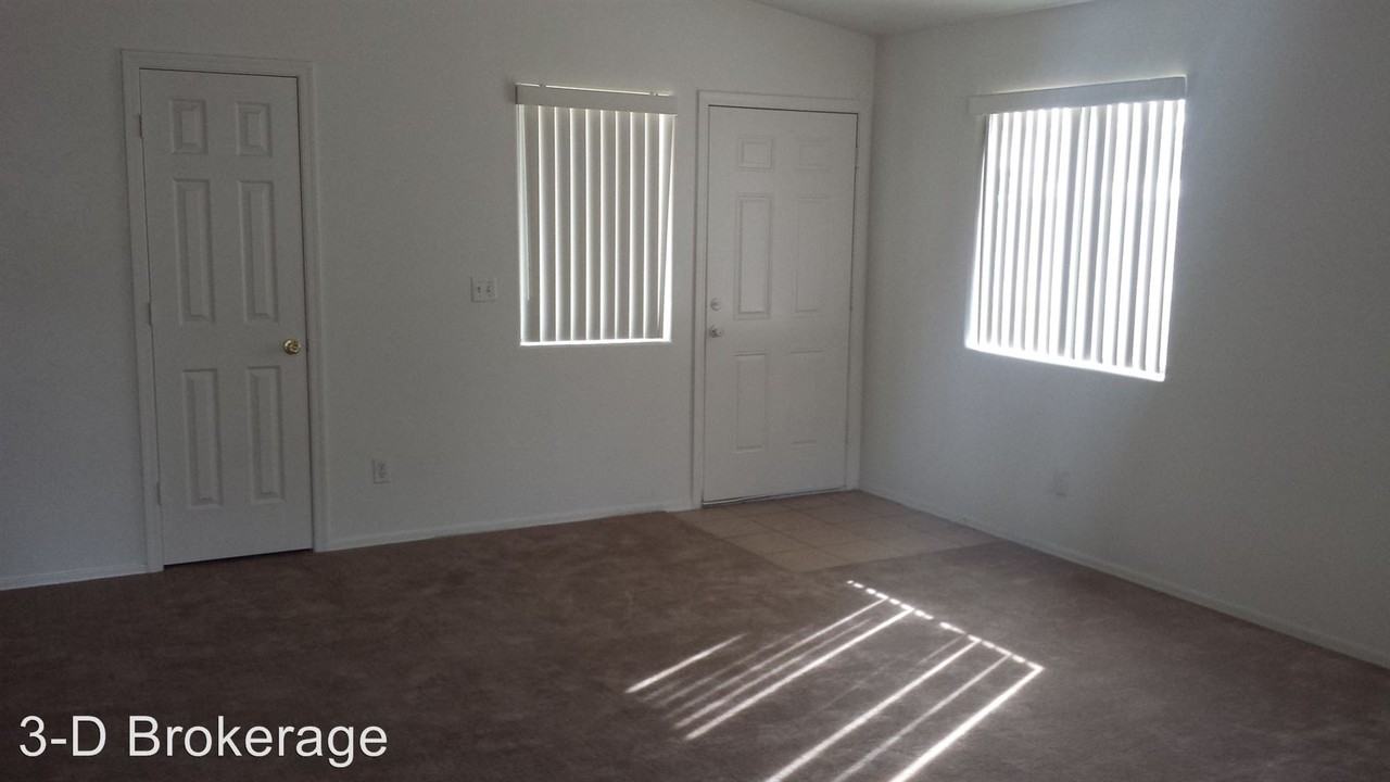 2001 E Cochise Vista - Photo 2 of 11