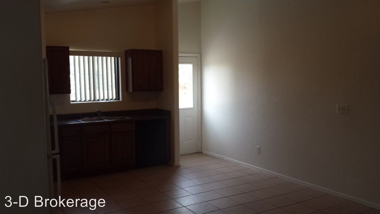 2001 E Cochise Vista - Photo 3 of 11