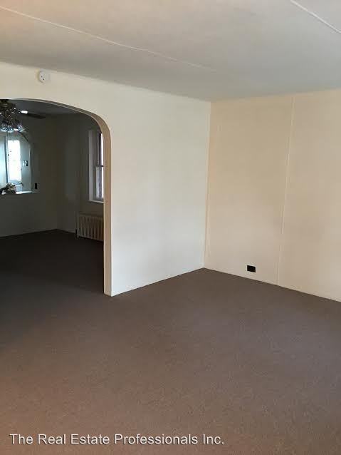 835 Monroe Ave - Photo 2 of 7