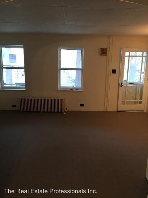 835 Monroe Ave - Photo 3 of 7