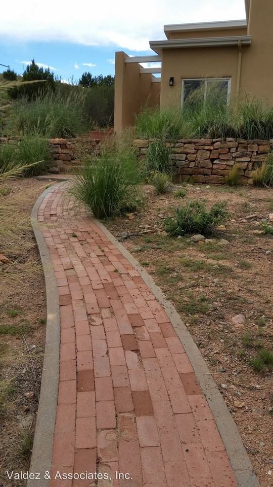 26 Russell Rd - Photo 2 of 13