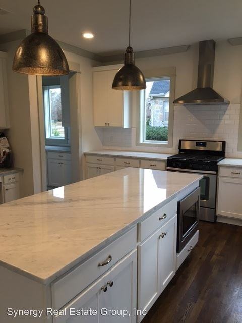 1510 Rosebank Ave - Photo 2 of 18