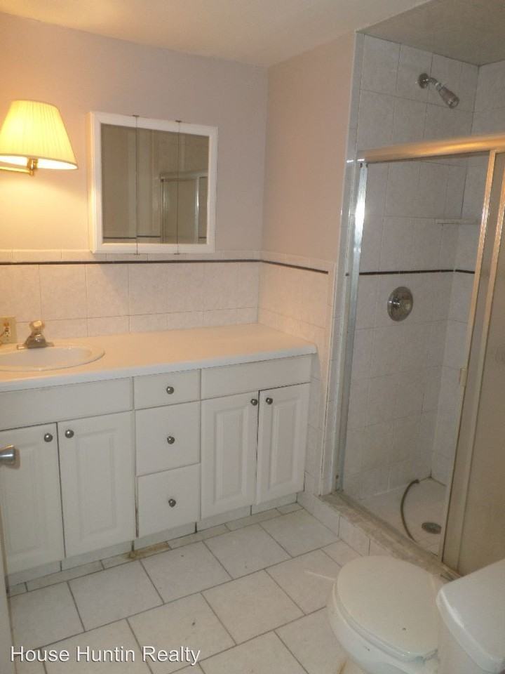 17705 Greensboro St - Photo 2 of 15