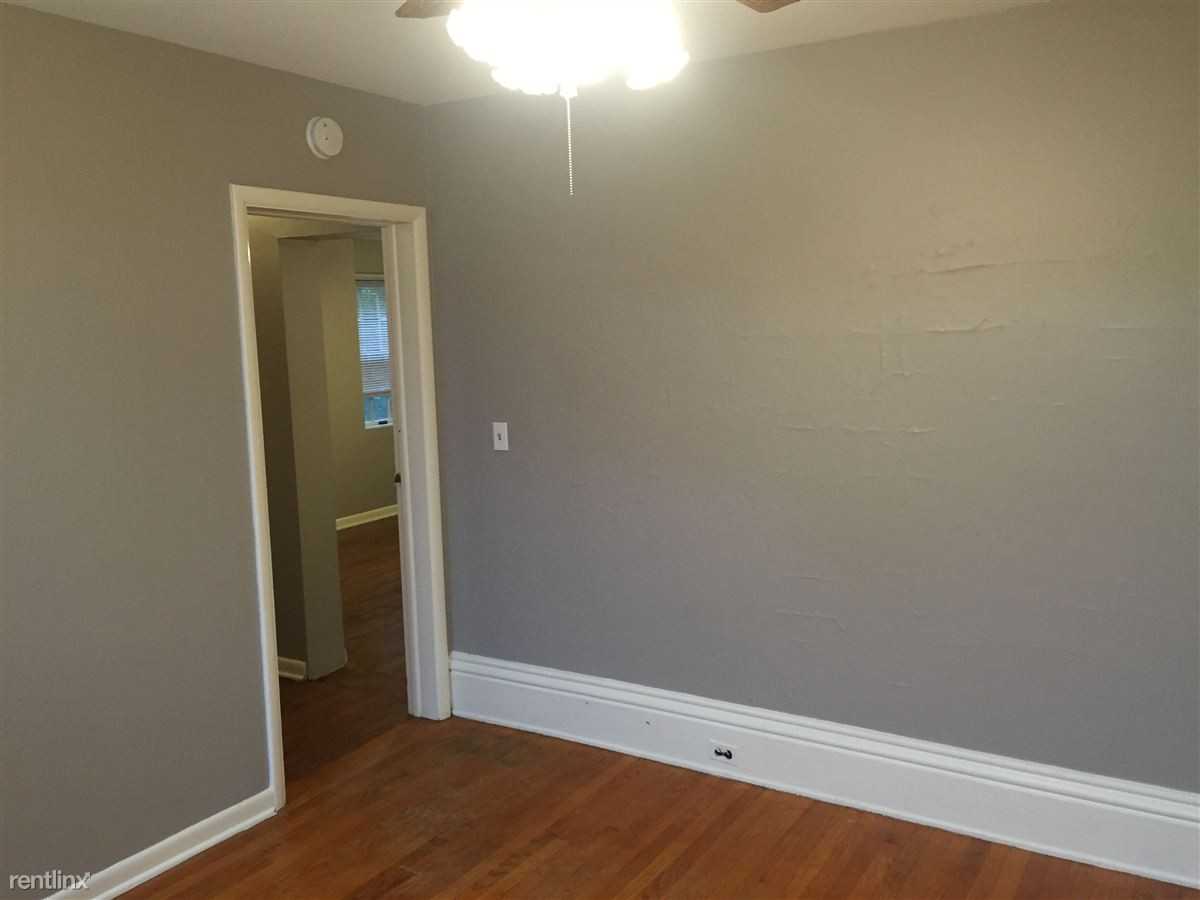 15 College Ave SE #2 - Photo 2 of 12