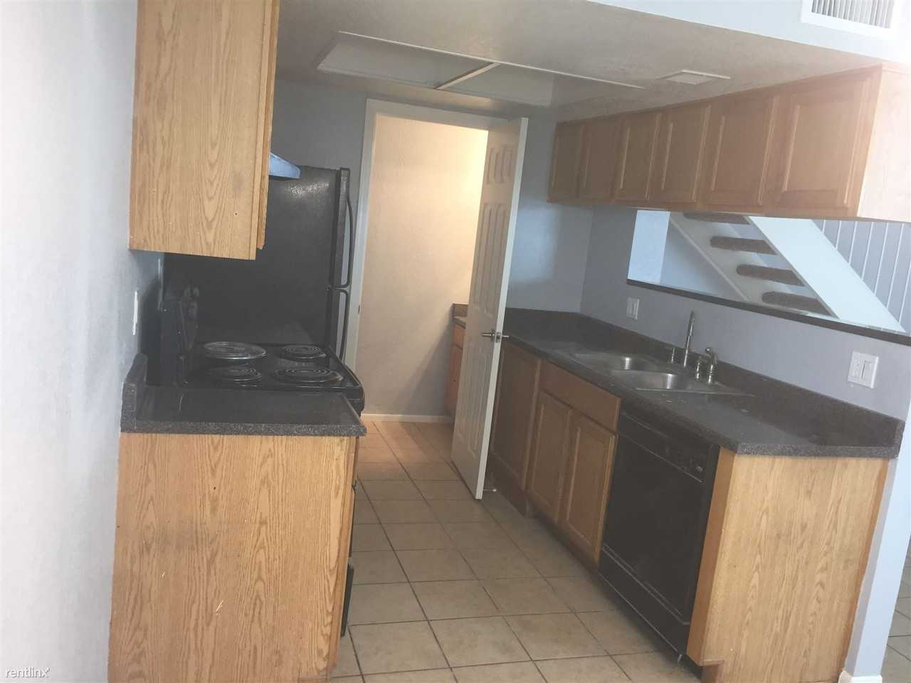 6643 N 27th Ave - Photo 2 of 16