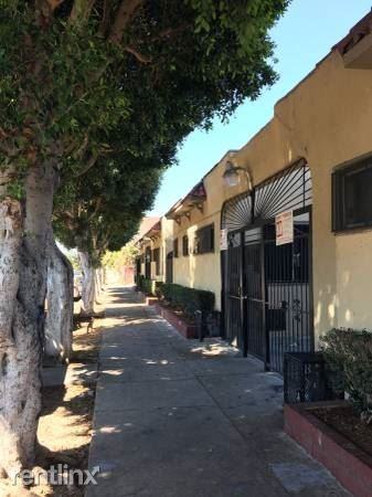 1589 1/2 W 29th St - Photo 2 of 6