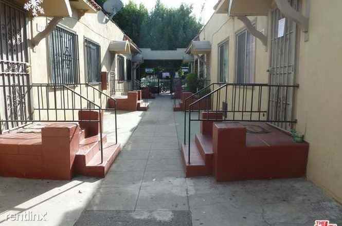 1589 1/2 W 29th St - Photo 3 of 6