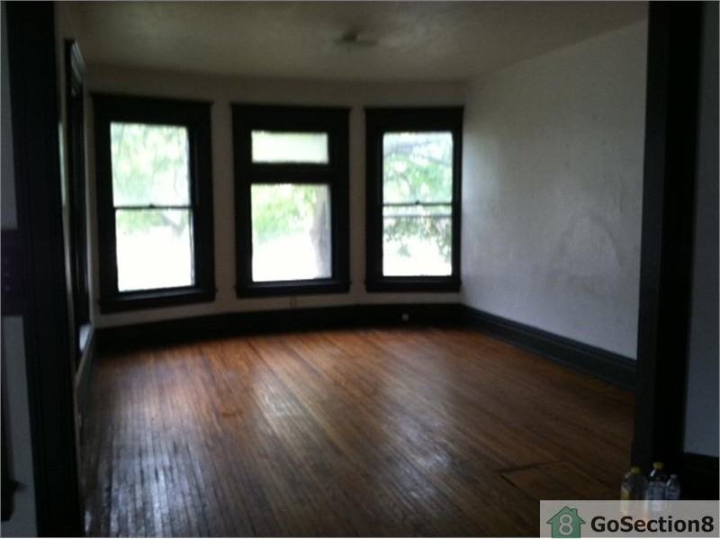 534 N Winnebago St - Photo 2 of 6