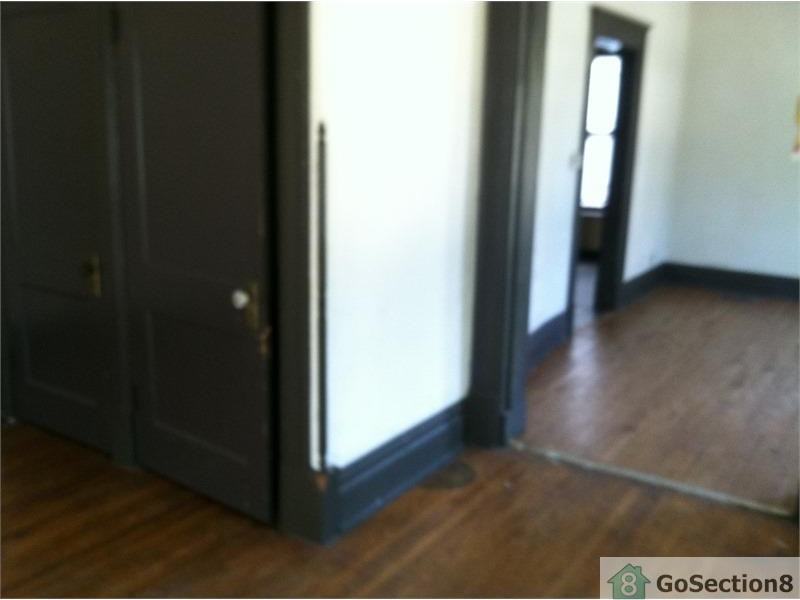 534 N Winnebago St - Photo 3 of 6