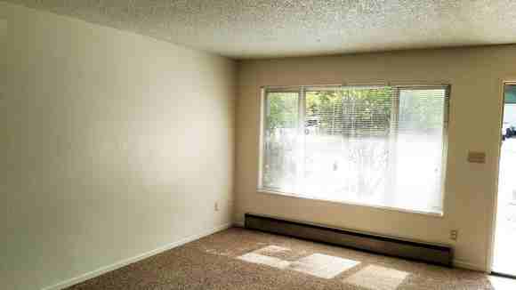 2600-2698 Heather Ln - Photo 3 of 12