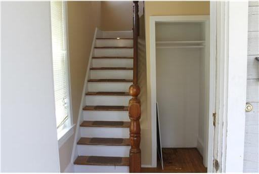 58 W Railroad Ave - Photo 2 of 8