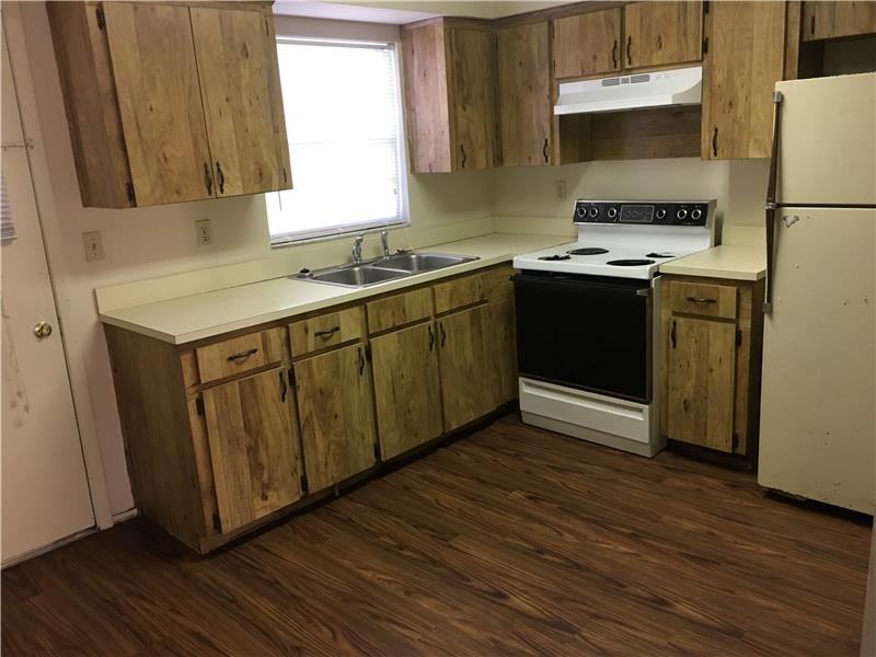 457 Arapahoe Ave - Photo 3 of 6