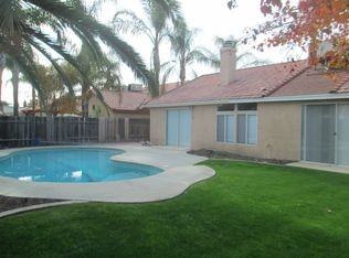 700 Quintana Dr - Photo 2 of 9