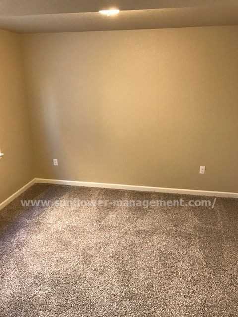 835 835 Citrine View - Photo 2 of 3