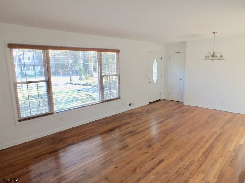 201 Parsippany Rd - Photo 3 of 18