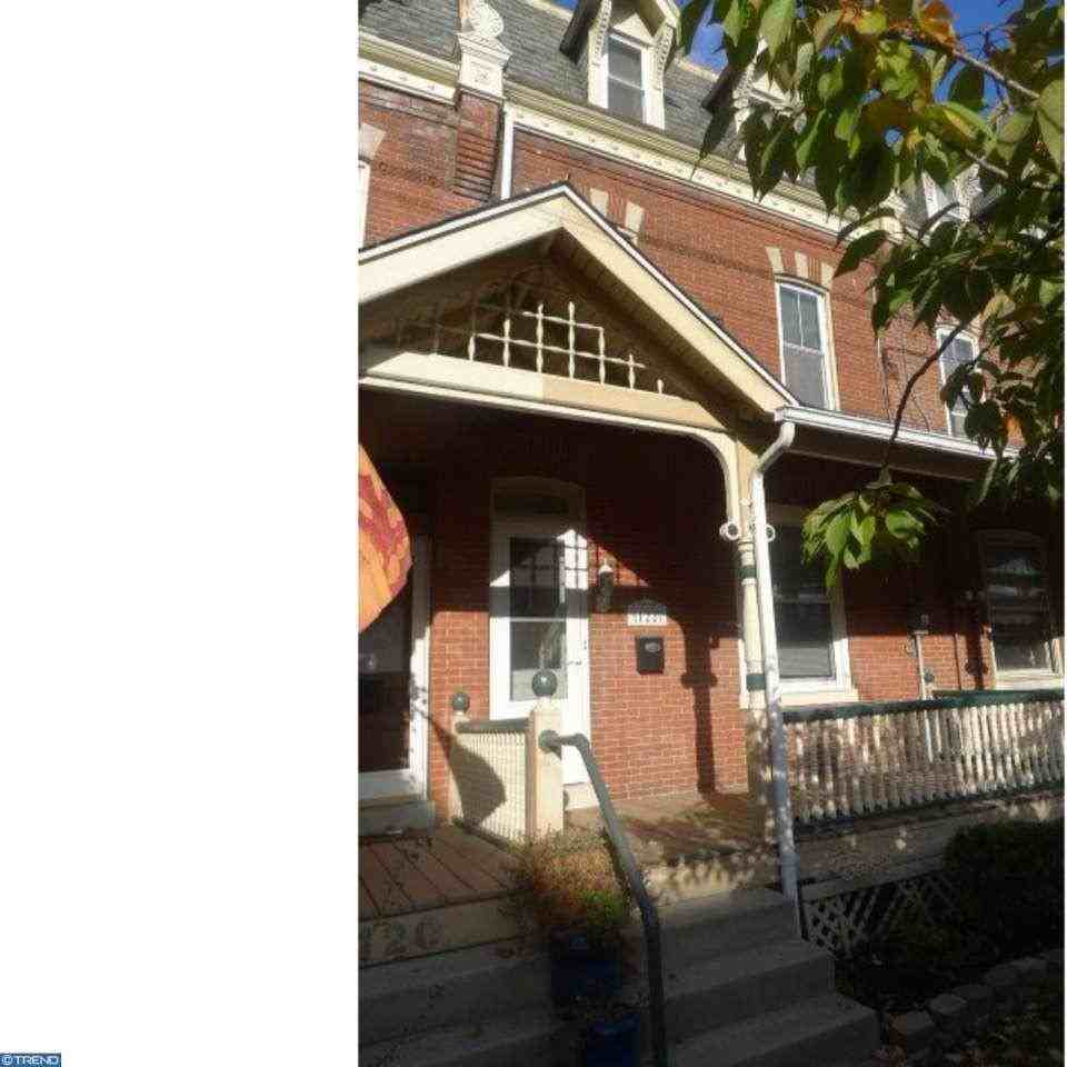 122 Hunter St - Photo 2 of 18