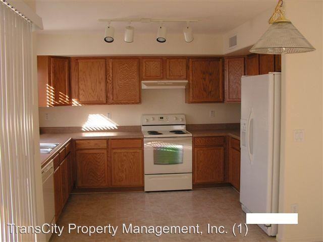 8528 S 49th Ln - Photo 2 of 11