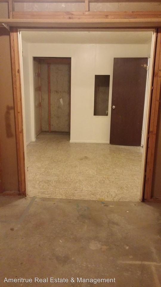 1143 N 185 W - Photo 3 of 12