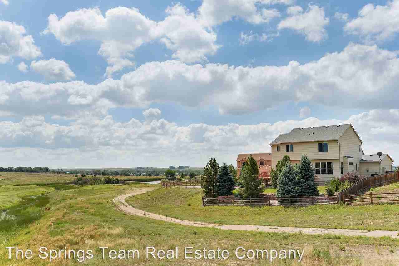 8160 Cassabella Ct - Photo 3 of 33