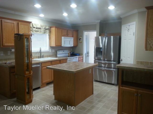 149 Sleepy Hollow Rd - Photo 3 of 12