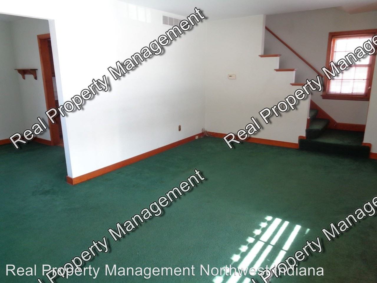 309 Fairbanks Pl - Photo 3 of 12