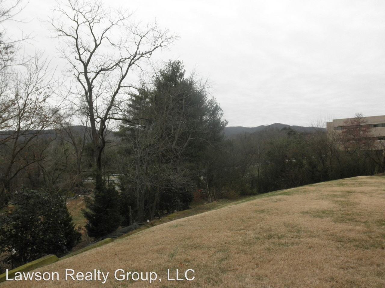 1319 Keagy Ln SW - Photo 3 of 32