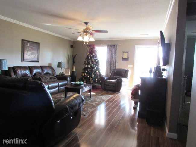 712 Woodruff Ave - Photo 3 of 8