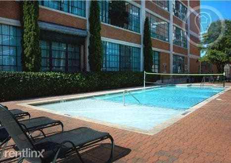 3301 Elm St - Photo 2 of 10