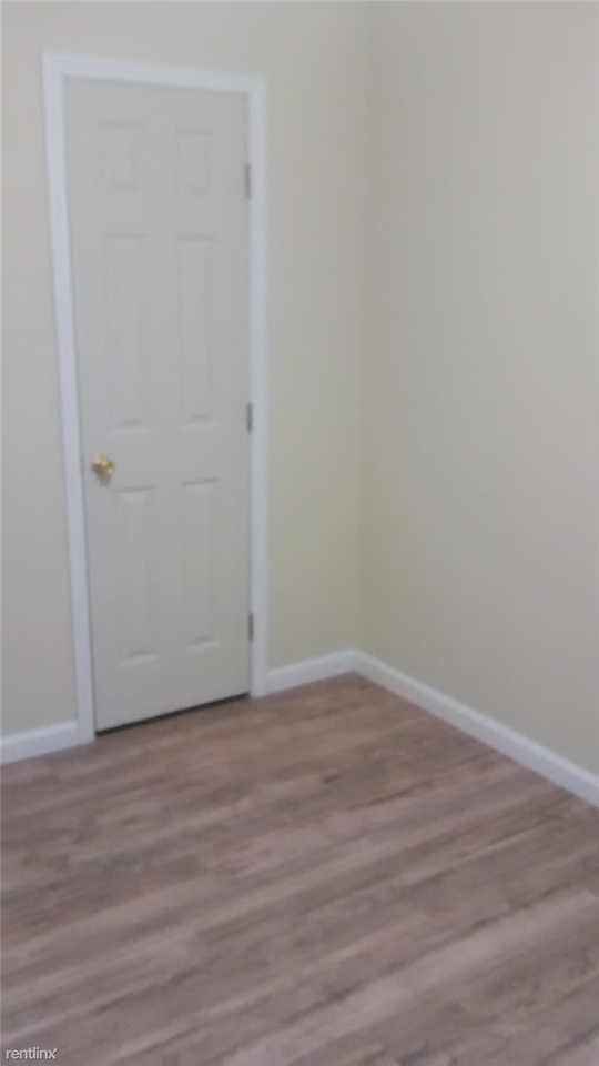 1365 Kipling St SE - Photo 2 of 4