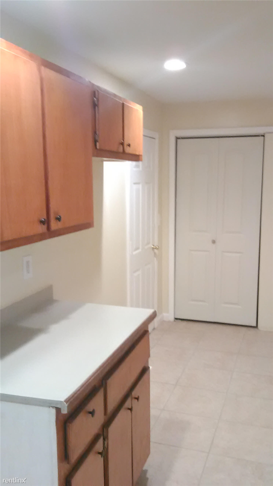 1365 Kipling St SE - Photo 3 of 4