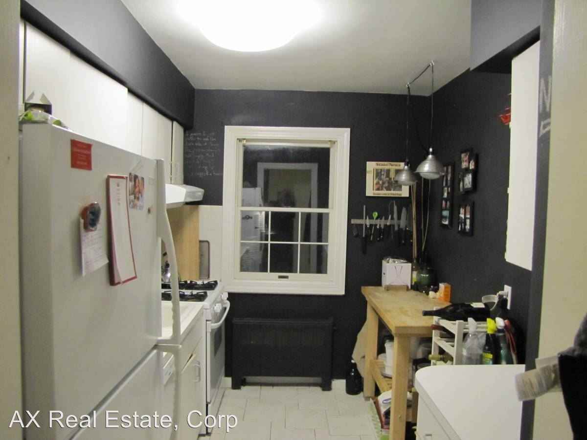 600 Bedford Rd - Photo 3 of 6