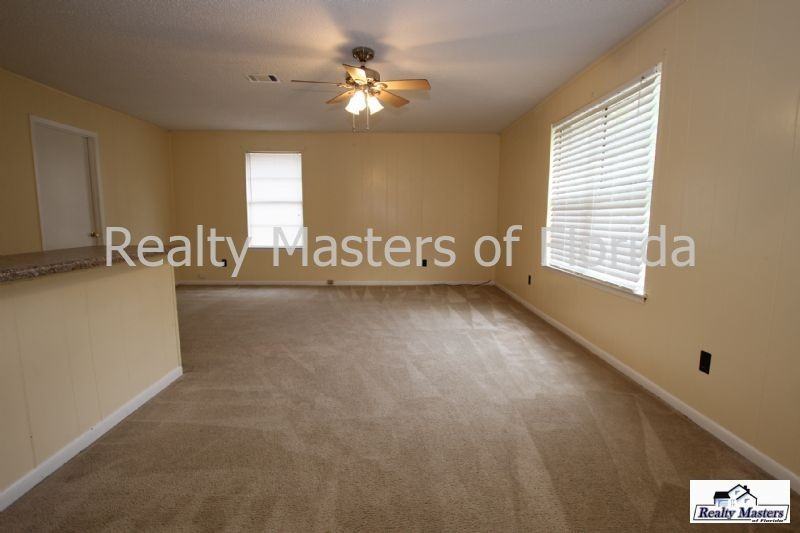 3185 Palmdale Ave - Photo 3 of 17